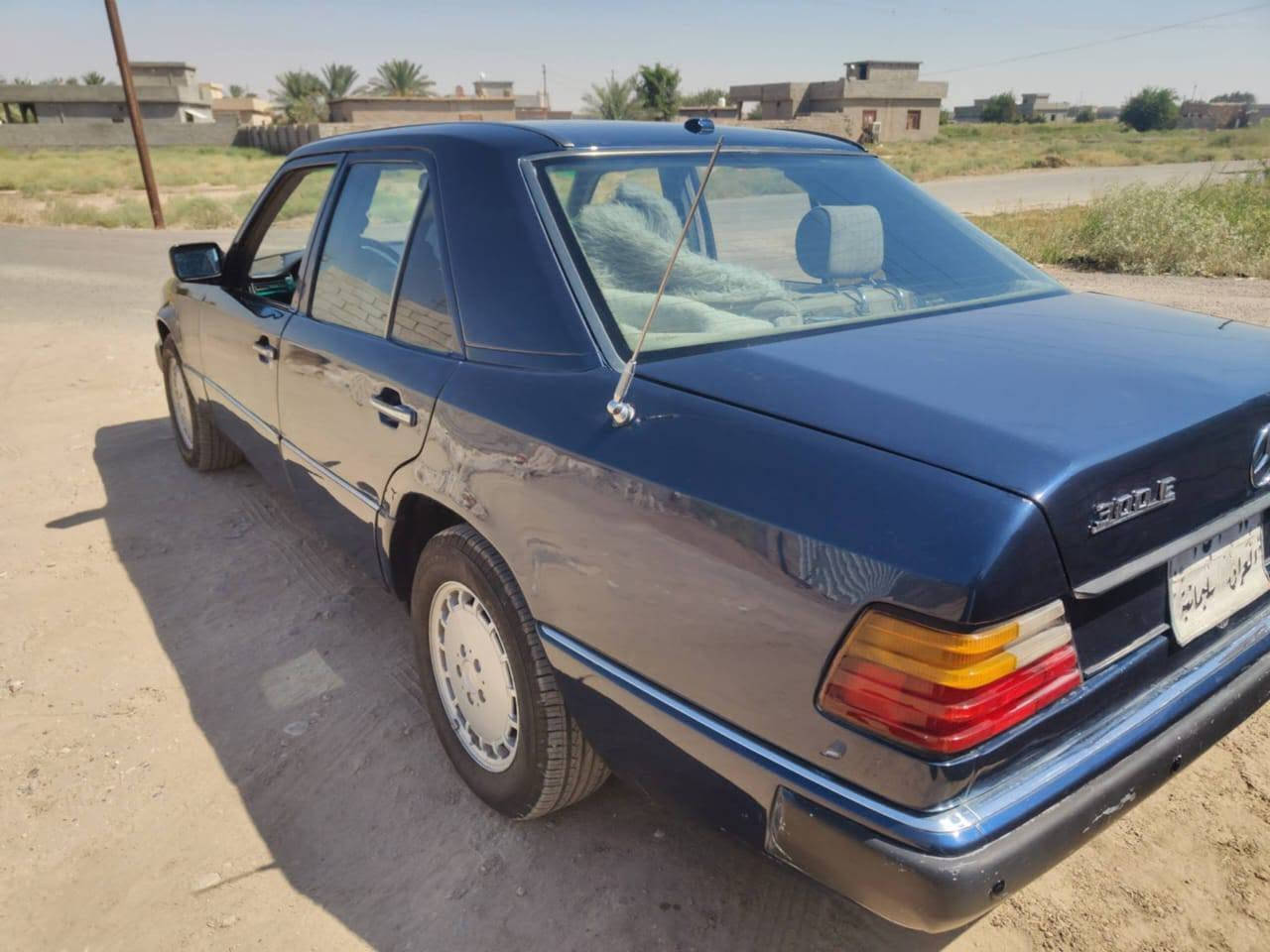 مرسيدس دب موديل 1990حجم 300 كير اوتماتيك كير ومحرك مال بطه ففي تي .. تخم تاير جديد محرك وكير شرط رقم سليمانيه سنويه منتهيه نهاية 2025 شرط التحويل صاحبها بكركوك جام كهربائي دفتر بانزين بيها مكان السياره كركوك سعرها 40ورقه *********** بدون ضربه برهم مراوس حسب القناعه
