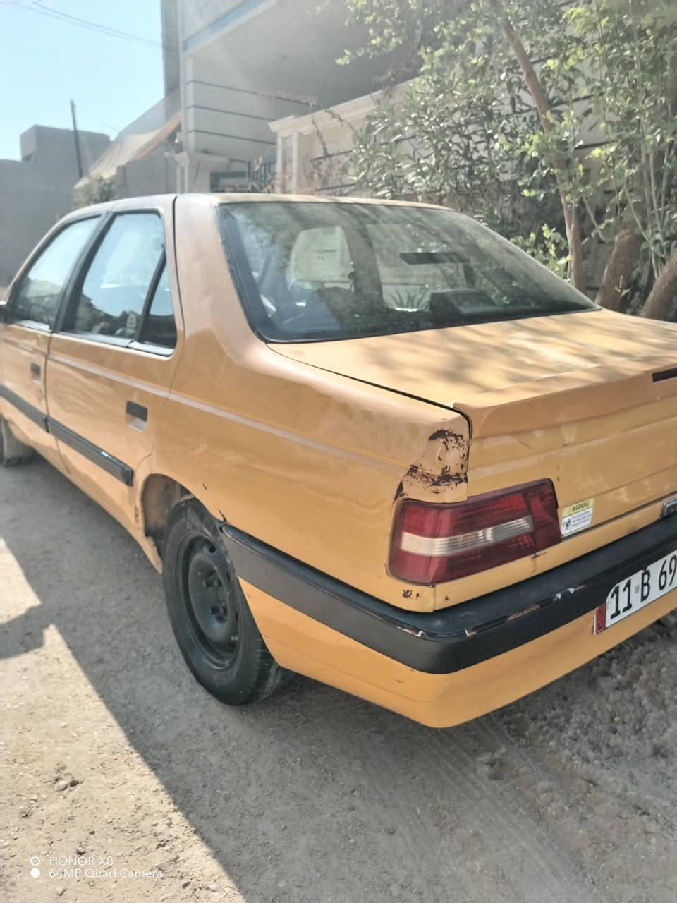 السلام عليكم بيجو ٢٠١٢ رقم بغداد بااسمي كير ومحرك وتبريد وصدر كله كامل السعر ٢٥ وبيهة مجال قليل رقمي ***********

نص مكتوب في الصور:
- HONOR X8
- 64MP Quad Camera
- O HONOR X8
- HONOR X8 64MP Quad Camera