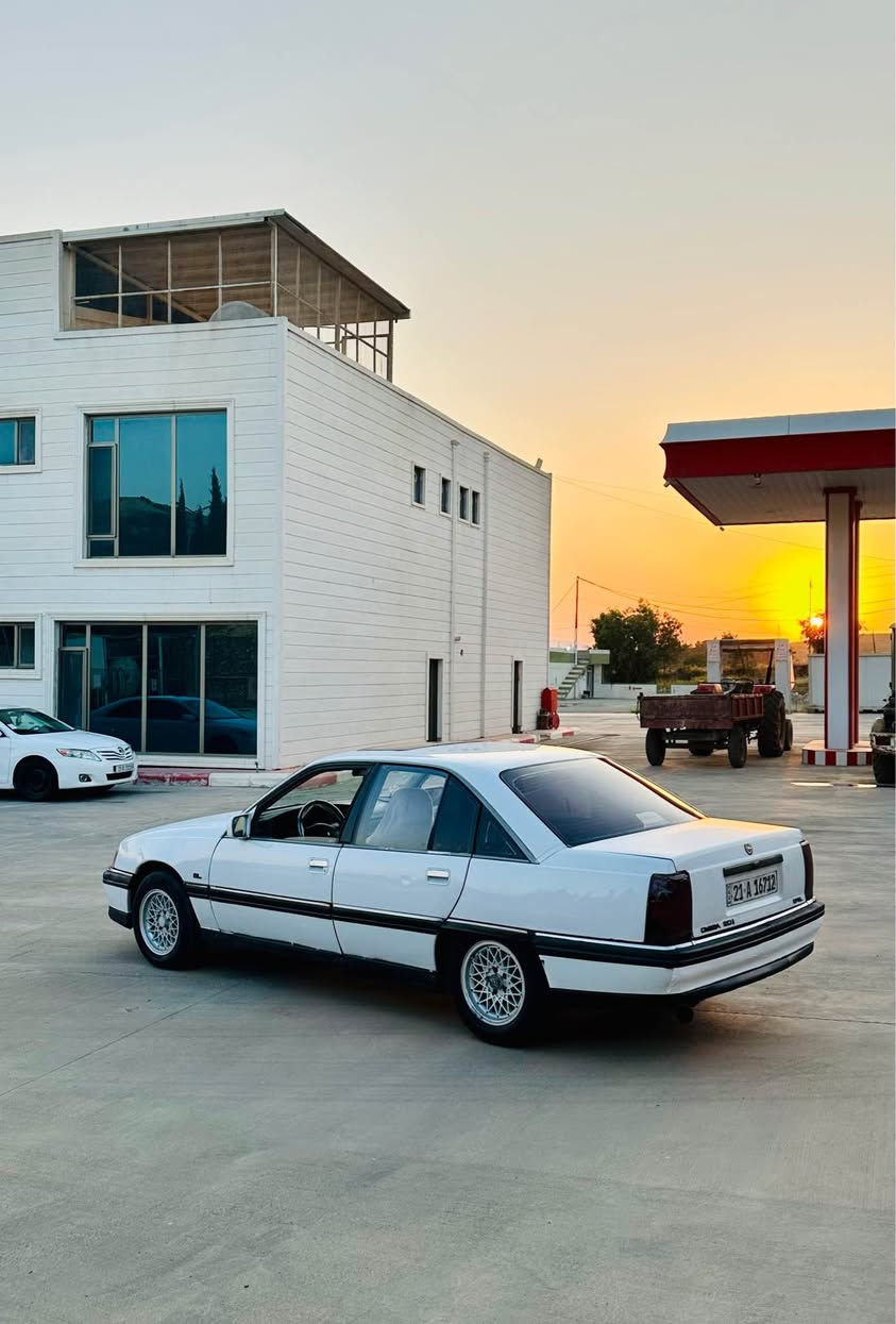 Description
سلاوى خواى گه وره له هه مو لايەك بيت ئه م omega بو ڤروشتن موديل 1991 سه ياره كه بى مه سرهفه بى عهيبه هيج مه سره ڤيكى
نيه كيرو مه كينهى 20سفره سه يارهكه سلايته
شووين بازيان گورینەوەش ئەکەم
زم***********ڤایبەر
زم *********** السليمانية, العراق
