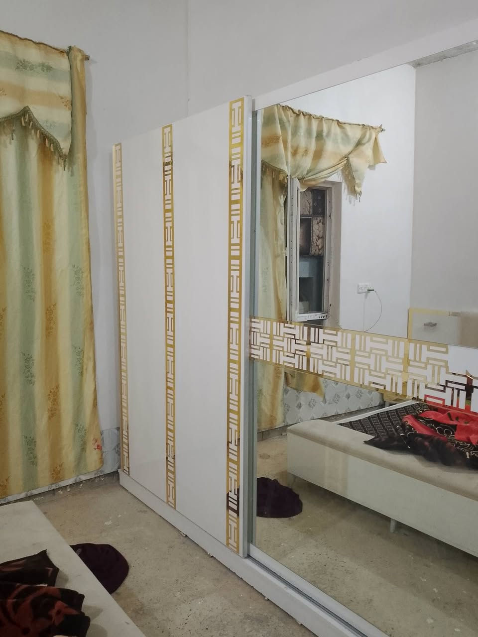 غرفا للبيع السعر مناسب للتوصل عل رقم ***********
