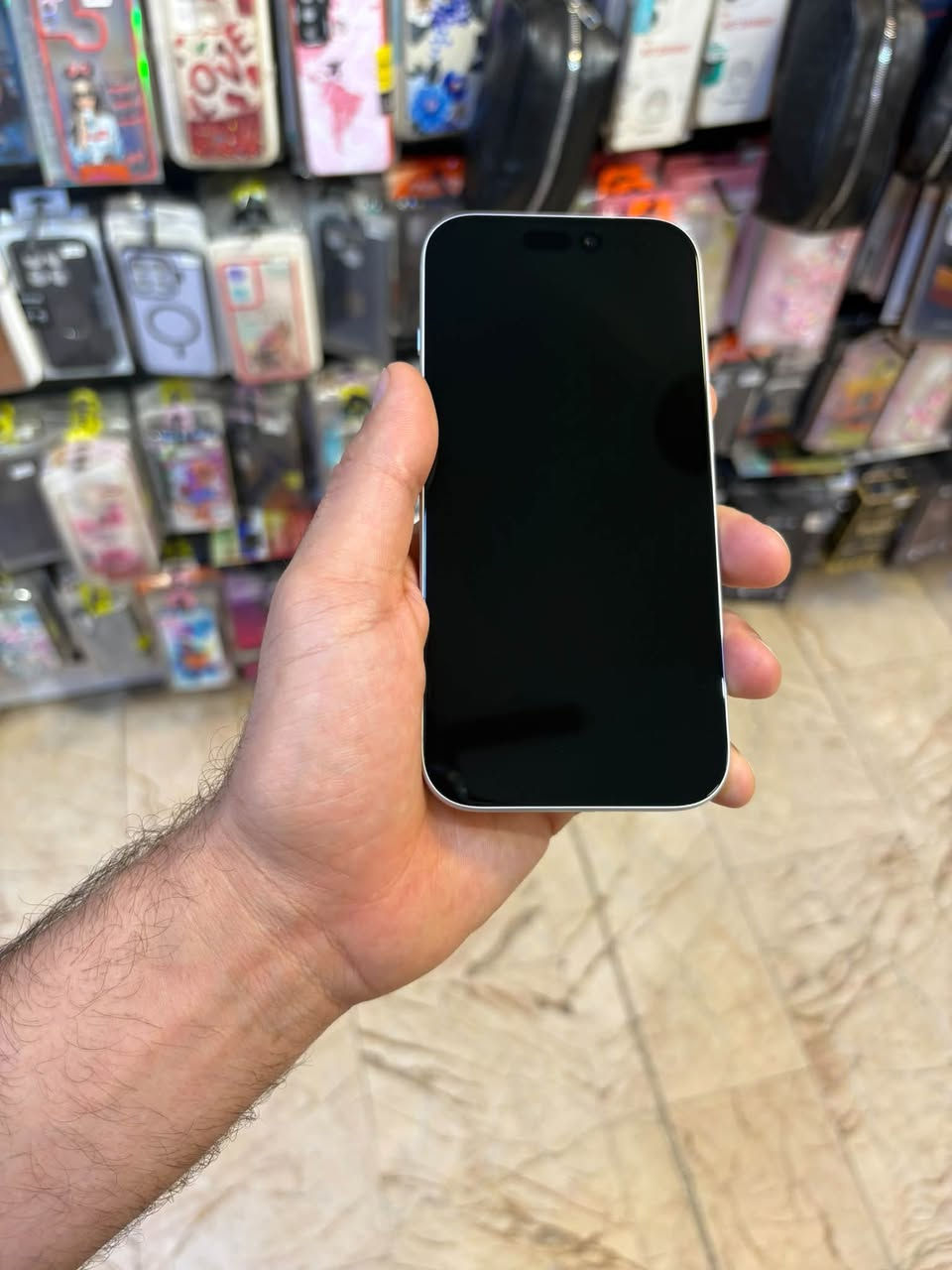السلام عليكم
Iphone 17 pro 256GB esim
برو مو برو ماكس
بطارية 100 مشحون 60 مرة
نظافة ‎%‎ مستعمل شهرين
مكفول من التصليح ومن أي خلل ومن أي ضربات
باكيت وكيبل أصلي
السعر مليون و460 قفل
مكاني بغداد العامرية
***********

نص مكتوب في الصور:
- ٦:٢٢ حالة البطارية حالة البطارية عادية تعمل بطارية iPhone هذه على النحو المتوقع. حول البطارية والضمان... الحد الأقصى للقدرة ١٠٠٪ هذا قياس لقدرة البطارية مقارنة بقدرتها عندما كانت جديدة. قد تتسبب القدرة المنخفضة بتقليل ساعات الاستخدام بين عملية الشحن والأخرى. عدد الدورات ٦٣ هذا هو عدد مرات استهلاك iPhone لقدرة البطارية. معرفة المزيد... تاريخ التصنيع كانون الأول ٢٠٢٥ أول استخدام تموز ٢٠٢٦