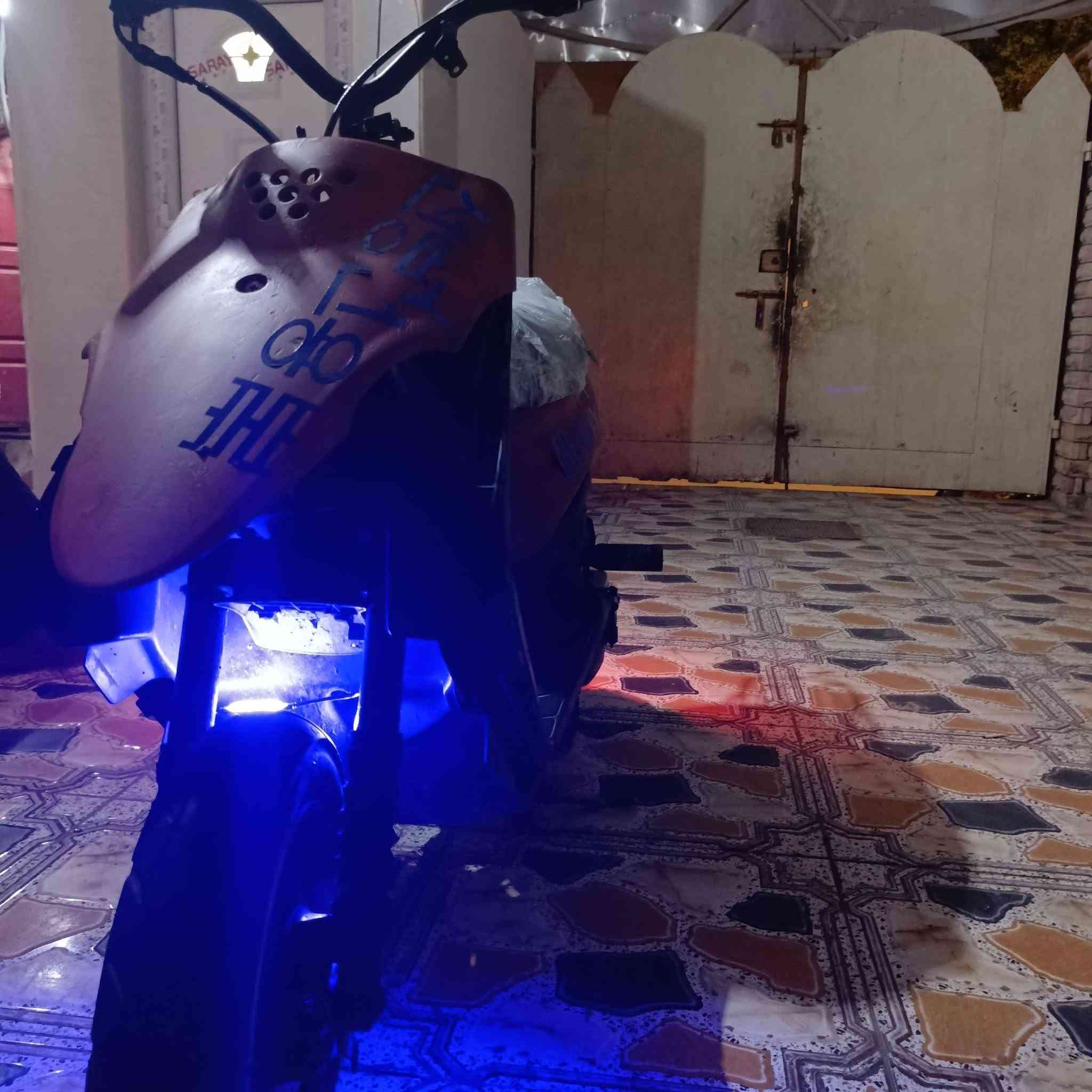 تسعة حربية • مكينة ناعمه • كفرات نضيفه