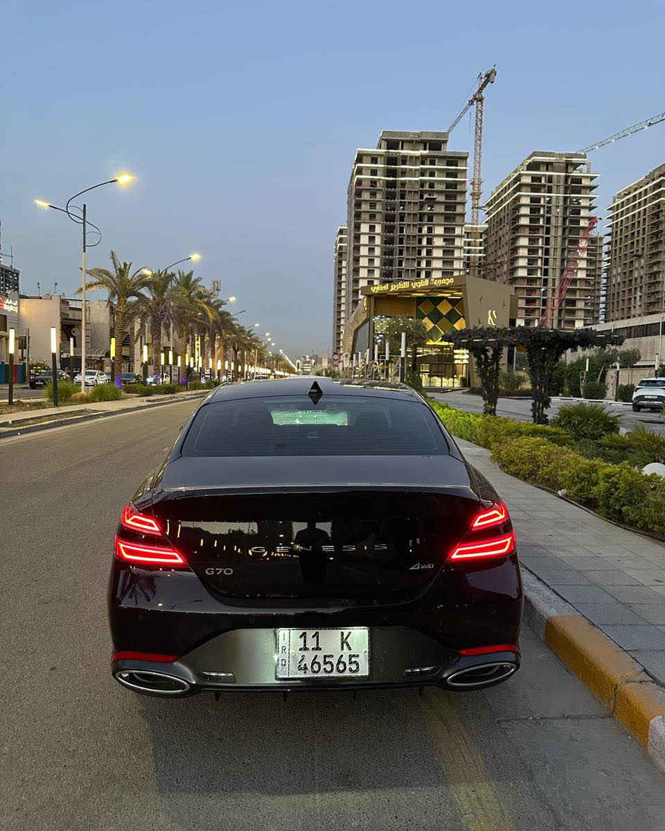 هونداي جنسس G70 موديل 2024 
ماشية ٣٥  كم  حادث بسيط 
السيارة مناسبة دخول شهداء 

فول مواصفات  عدت 5 كامرات 
فجوج برمبو بلادي 
عنوان بغداد اليرموك 

سعرها 🟥 سوي تعليق يوصلك رسالة

رقم هاتف 078100055

نص مكتوب في الصور:
- دخلت ابدايه السنه ممشى السياره 20 الف ميل حادثه قطعتين جاملغ مصبوغ وحافه البنيد بدون دواخل *********** السياره كتاب شهداء