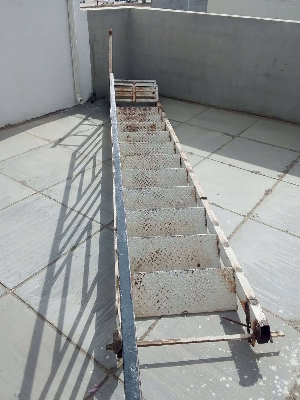 درج • ٤م
