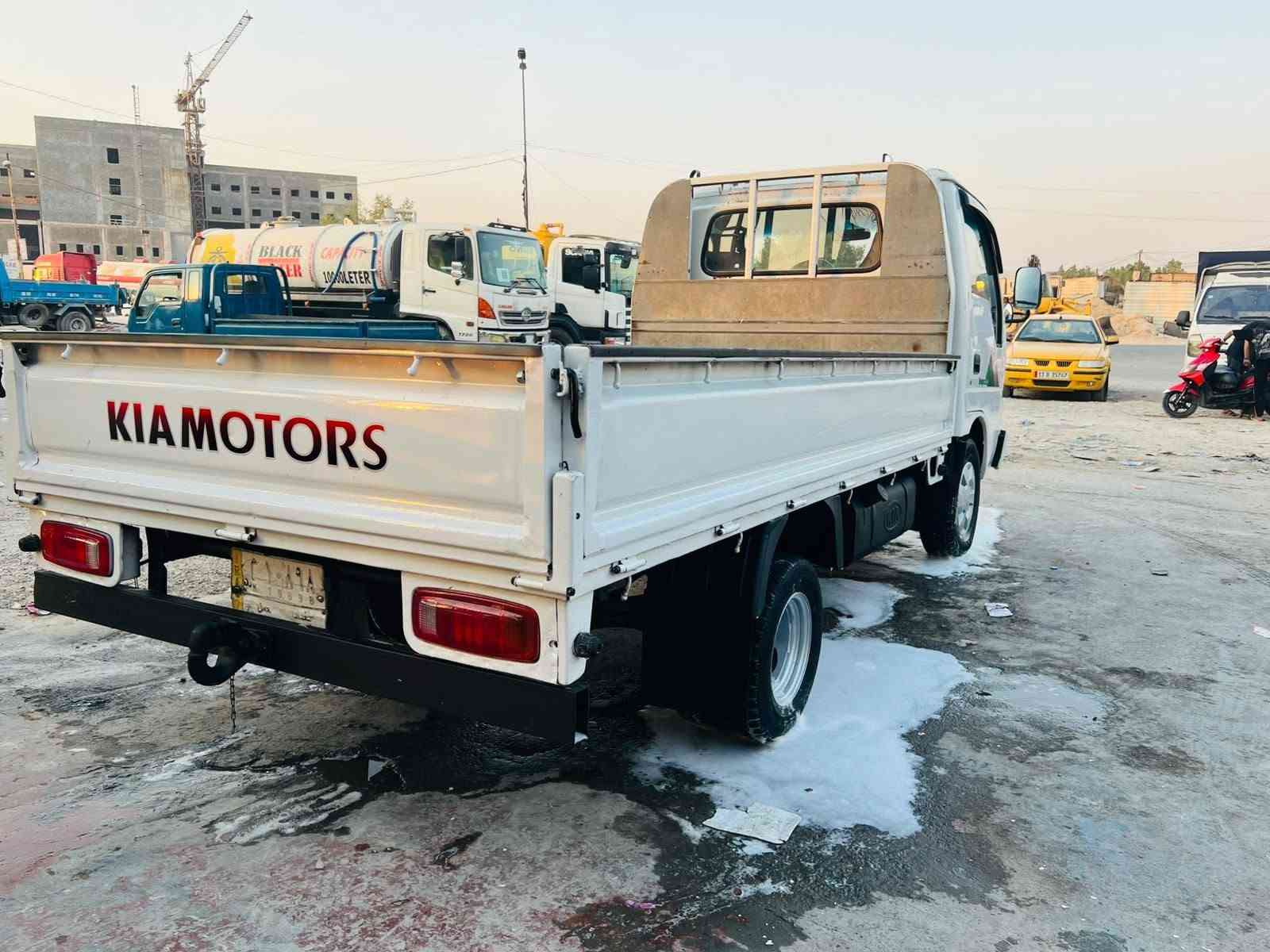 سلام عليكم....كيه البيع.....فنتيره مديل 2000.... رقم بغداد......صبق بكانات فقط......مكينه وكير واكسن خير من الله....شاصي مكفول .... كهربائيات شغاله.....تخم تاير جديد..... دواخل حلوه..... تحويل مباشر.....صدر امامي وخلفي جديد........سياره مال جناي....السعر 62وبيه مجال الطيبين..... الاستفسار علا رقم الهاتف‏‪***********‬‏ المكان بغداد مدينه الصدر
