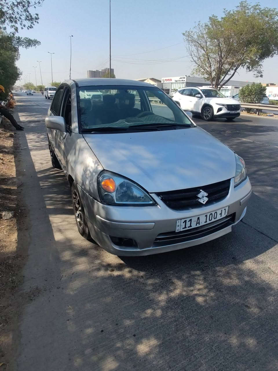 السلام عليكم
للبيع سوزوكي ليانا رقم بغداد انكليزي باسمي 
هزه صارلهه اسبوعين 
مكينه بيهه خيط تبخير 
كير اوتو
السياره نضيفه بس يرادلهه ترتيب 
كهربائياتهه كلهن شغالات 
السعر 28 ورقه
مكاني بغداد جامع النداء 
***********
