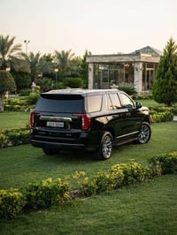 يوكن SLE • ٢٠٢٣ • محرك V8