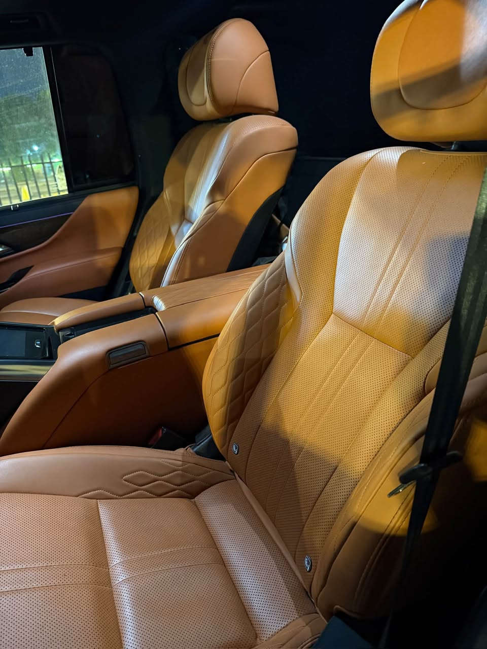 لكزس LX600 VIP • ٢٠٢٣ • بدون رقم