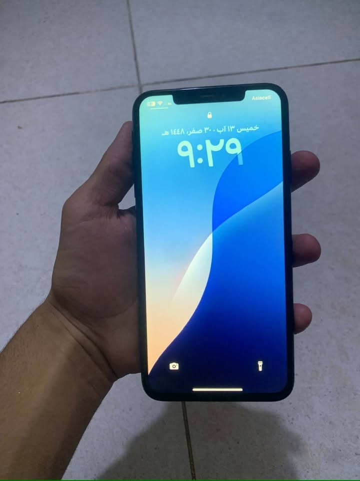 سلام عليكم ايفون xmax للبيع ذاكرة ٢٥٦جهاز نضيف بطارية ٨٤ فيس إيدي واكف جهاز نضيف شوفت عين لاستفسار واتساب ***********
