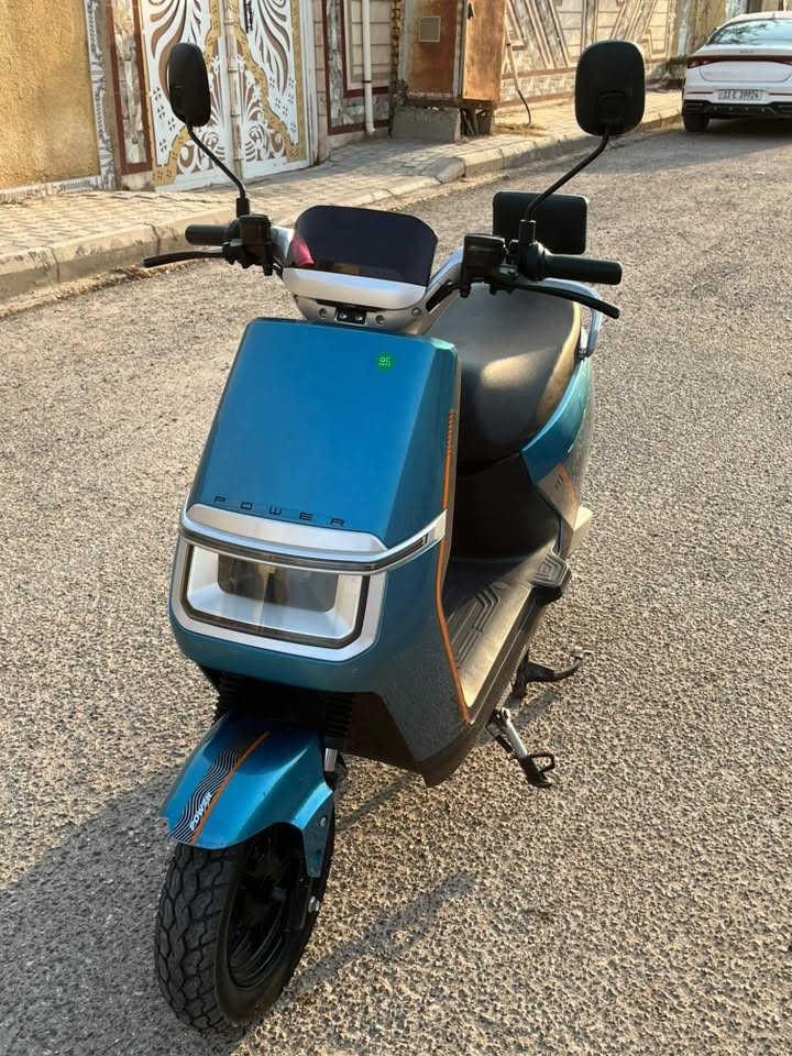 دراجه شحن للبيع
ملف 2500

 بطاريات 6 دبل نظيفه 

تمشيك فوك 60 كيلو 

سرعتها 85 حقيقي

السرعه الاولى65

السرعه الثانيه75

السرعه الثالثه 85

بيها نظام R

 بيها نظام P

بيها مثبت سرعه 

ضوء عالي

كهربائيات الدراجه فول مابيها عيب 

العيب الوحيد بيها شخوط مال الاستعمال 

   سعرها 900 وبيها مجال

مكاني سماوه

الاستفسار واتساب

***********
