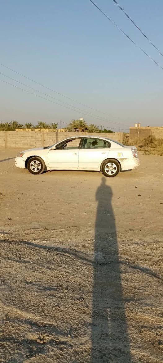 سلام عليكم نيسان التيما محور كامري توني شادله كير وباتري جديد وبك لايت جديد تخم واير بلاكت 
سياره جاهزه  رقمه نجف راعيه ماندله  
لمراوس بسمند  ولبيع 16ورقه مكاني ناصريه الفضليه  
سياره بس صالنصه عوزه لحيم  كامله وشغاله فيت بم جديد 
بك لايت جديد  ***********
