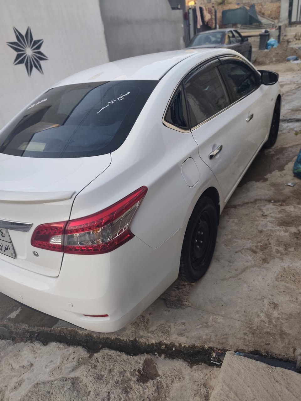 سلام عليكم نيسان سنترا 2018 خليجي لبيع 
بيه قطعتيني صبغ وبيه  مكانين بارد ورصعه بدون دواخل 
كير محرك بشرط مامفتوح تبريد ثلج تبريد قطعتين 
رقم اربيل تحويل أو وكاله 
السعر 110 وبيه مجال قليل عنواني كركوك 

***********
