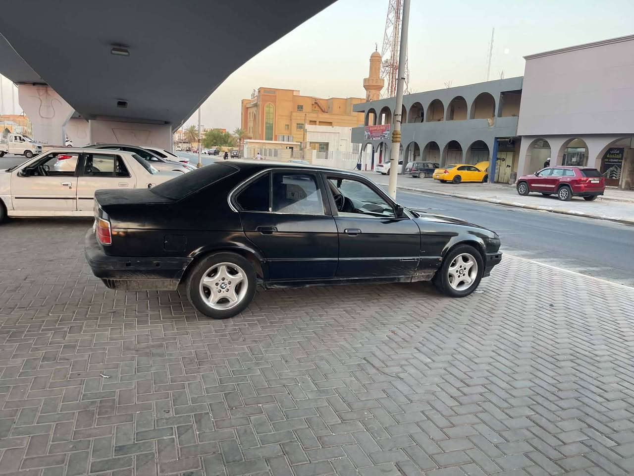 بيئم حجم 525 رقم صلاح دين كير محرك صدر تبريد شرط سعر 25 او بيها مجال شي قليل  او مروس استفسار اكثر عل رقم ***********
