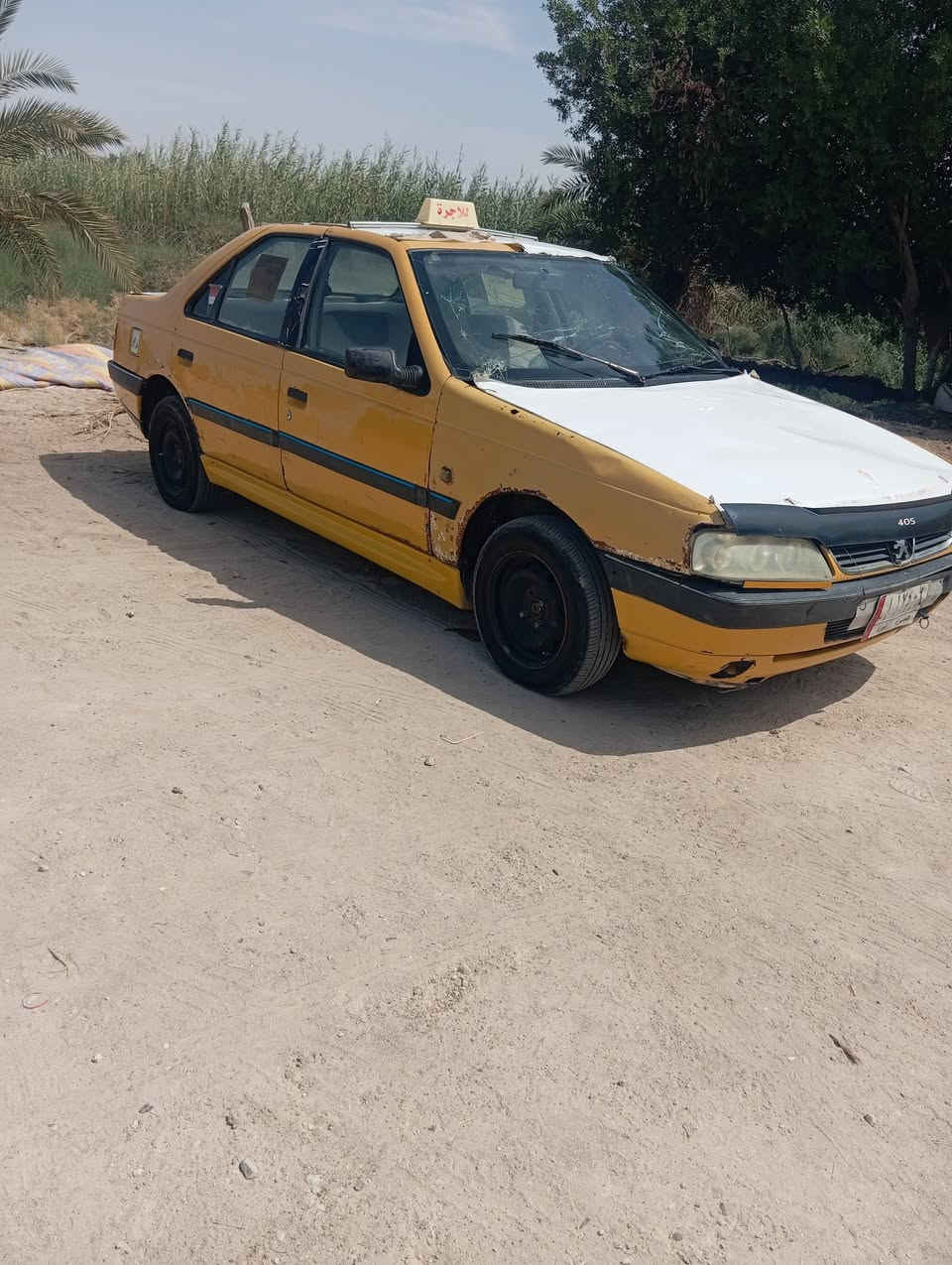 السلام عليكم سياره للبيع بيجو 405مكينه اوكير كورله بيكاشو توني شاده تبريد جاهزه السيارة عوزه بس حداديه رقم بصره تحويل يمته ماتريد  السعر 19اوبيه مجال ولااكو مروس عادي اب ملكه العنوان الناصريه سوق الشيوخ لاتصال عله الرقم ***********
