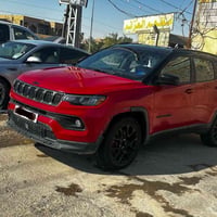 جيب كومباس موديل ٢٣  العداد ماشية ٣٠ الف كيلو المحرك 2000 تيربو باقي ا...