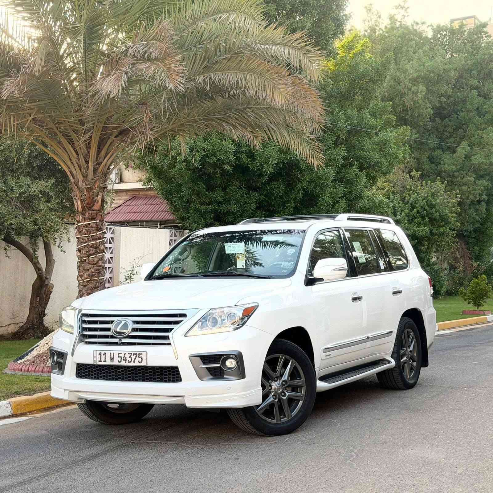 سلام عليكم  للبيع لكزز 👌🏻V8 5700.موديل 2014 كير مكينه كفاله دواخله كلش حلوه
. الموصفات
لكزز بريم اصل فول الفول 

5 بصمات. 

جنطه كهرباء

/5700/8سلندر

مري شفط برمونت 

مري قلابه 

سستم كامل صوت 

جميع الكشنات كهرباء 

تشغيل بعد 

زنون ممتحرك. 

لد امامي 

ستيرن ذاكره 

كشن ذاكره 

جميع الكشنات كهرباء 

كشنات تدفئه تبريد 

جكات تصعد وتنزل 

سلايت 

تحكم ستيرن 

ثلاجه 

رقم بغداد تحويل ثاني يوم

وباقاي الموصفات المعروفه لسياره بيهه صبغ 3قطع فقط بدون دواخل

السعر 310

مكان السياره بغداد  زيونه

***********  اتصال
