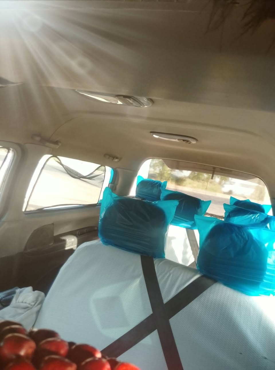 سلام عليكم ستاركس لبيع مكفوله مكينه جديده صدر خلفي امامي جديد سياره كير جديد تبريد تدفئه كشنات كله جديد سفاري جديده اربعه دسك سياحي سياره كامله عله اخير  لاستفسار رقم الهاتف ***********
