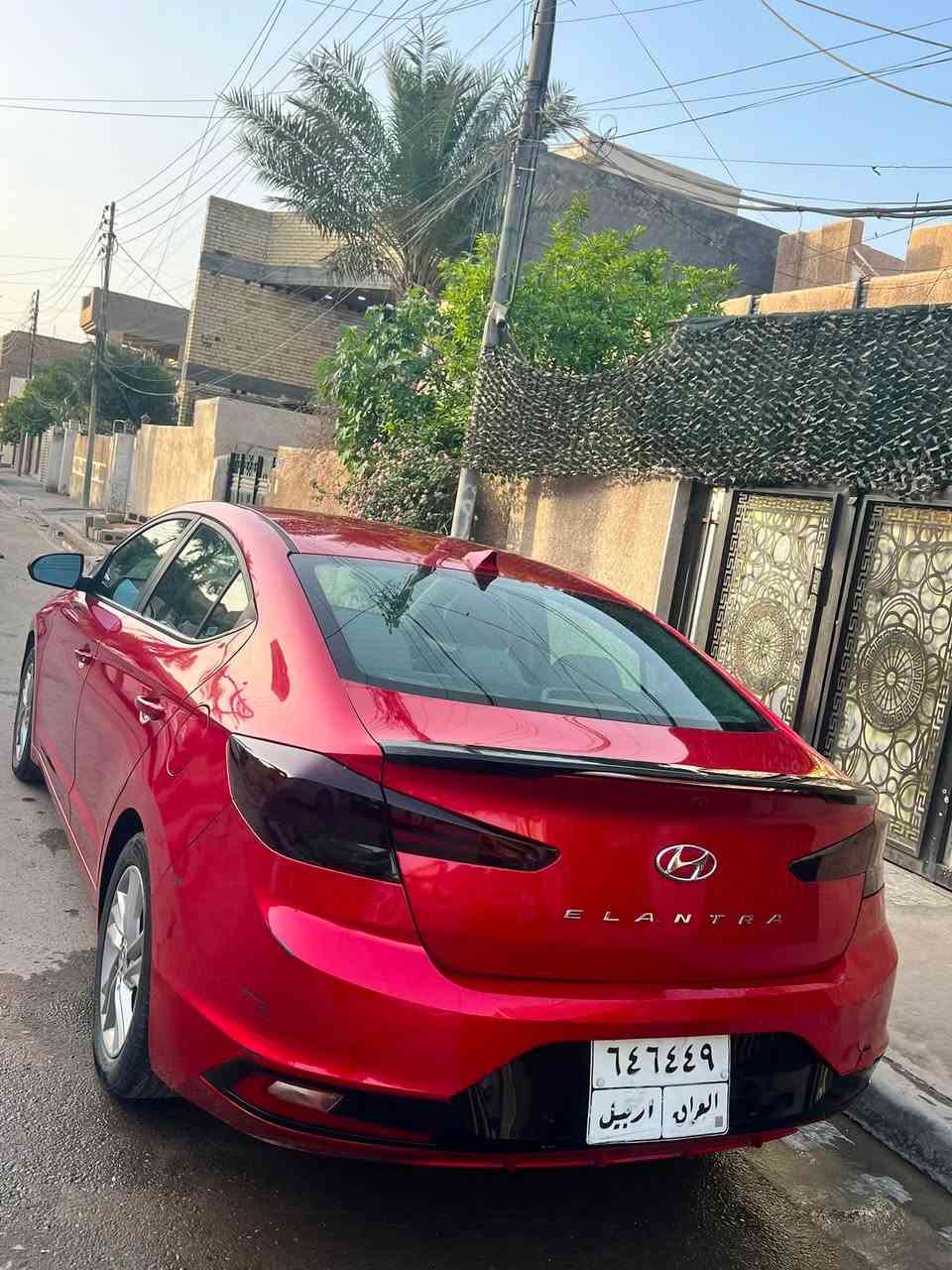 موديل 2020 وارد امريكي النترا
رقم اربيل سنوية بأسم شركة
ماشيه 70 الف ميل 
كير و محرك وكهربائيات مكفول 
صبع مابيها بس البنيد اصبعين موضح كلشي بالفيديو
صور الحادث مال اميركا مرفقه 
بدون ايرباك بدون صبغ 

مواصفات
رادار امامي
مودات قيادة (سبورت نورمل وسمارت)
تحديد مسار
شاشة كبيرة
مثبت سرعه
كامرة خلفية
رادار جانبية
نظام كار بلي ايفون وسامسونج 
تحكمات ستيرن جهتين
نظام اتصال وحاكية
نقطة العمياء
منظومة زنون
لد امامي
وباقي المواصفات المعروفه 
نقصها فقط اي بي اس ملغي وسنويه منتهيه باقي مكفول وكامل 
السعر 125
للتواصل 
***********
***********

مكاني بغداد / المعالف او الكراده شارع الصناعه
