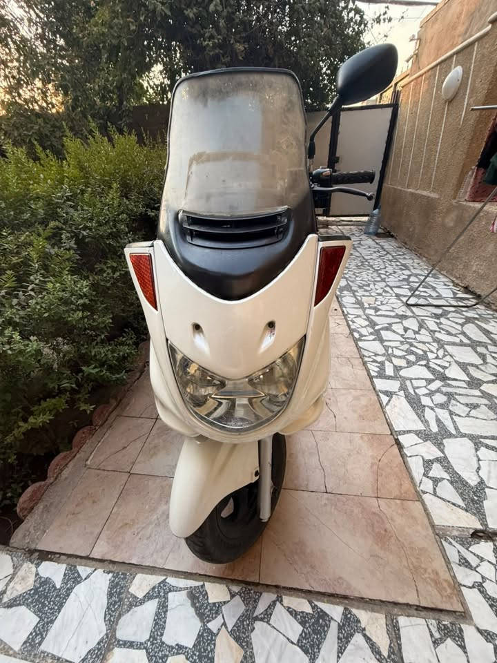 سلام عليكم دراجه ماجسته دبل رون الدراجه نضيفه وخير من الله من محرك من كلشي
الدراجه رقم بغداد كفاله عل تحويل 

وسعر دراجه 14ورقه وبيهة مجال للطيبيين 

مكاني زعفرانيه 

رقمي ***********
