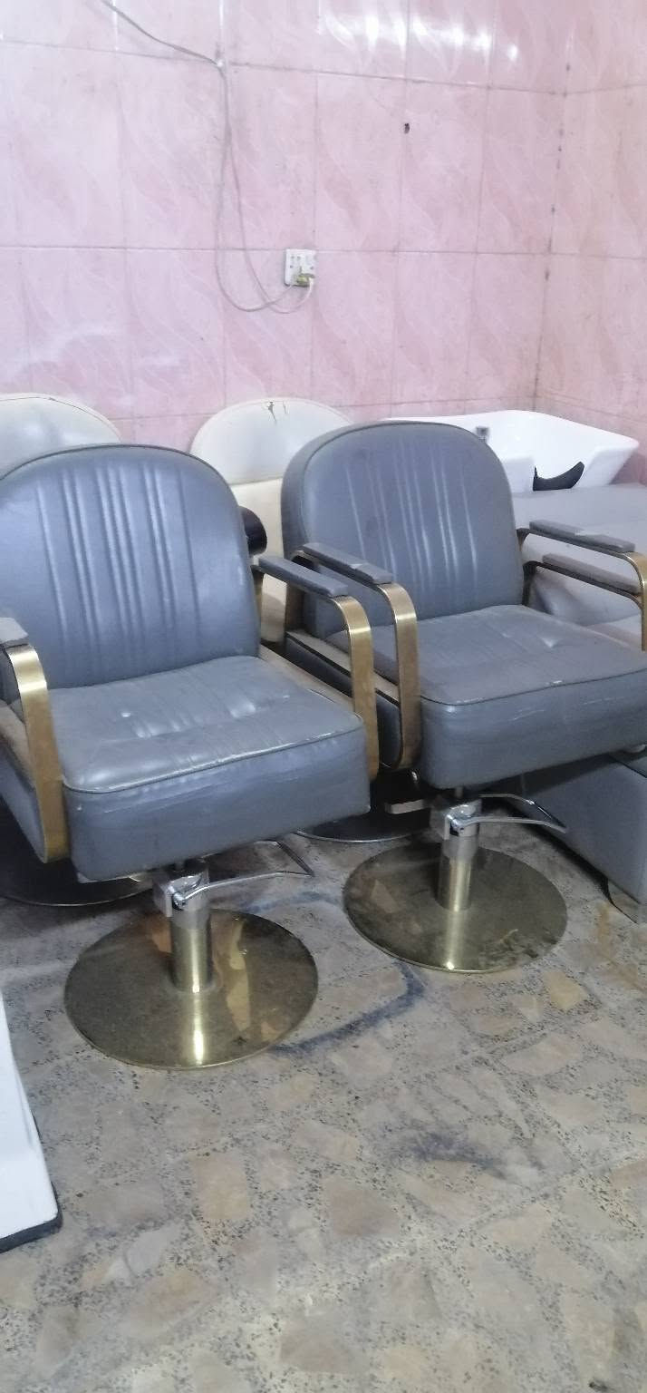 السلام عليكم غراض مستعمله للبيع بغداد حي القاهره ***********
