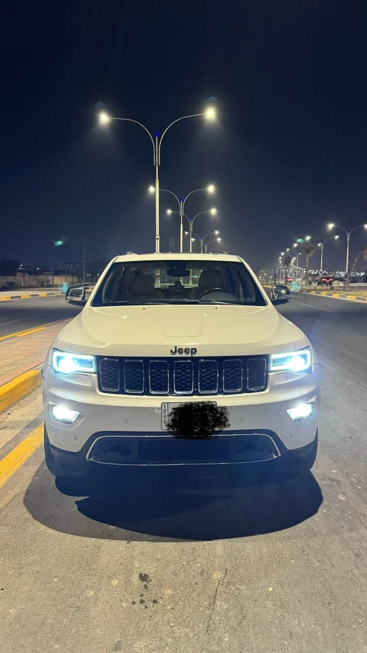جيب لمتد بلاص  3 شاشات 2019  خليجي
مكفوله كفاله عامه وموجود عندي سونار
السياره عليها بساتم 14بانزين عادي جاهزه السياره
رقم بغداد  بأسمي شخصيآ تحويل مباشر
ماشيه80ميل  شرط الفحص والجهاز والسونار
فول مواصفات ١/١  شاشات3
رادار جانبي
داخل بيجي
حجم المحرك: 3600
فور ويل 4/4 ماوس
دبل سلايت بانوراما
تشغيل عن بعد
شفتات ستيرن
جنطه كهربائي شفط
دبل كزوز خلفي
حساسات اماميه + خلفية
بصمه تشغيل بصمه ابواب
دمامي خلفي بلصندوك
قطعتين تبريد ثلج
كشن خزن ميموري 3 وضعيات
مقاعد جلد اصليه (تدفئة+تبريد)
كشن خلفية تدفئه /الاماميه تدفئة تبريد
سيدي بلجكمجه  مع ريموتن تحكم بلشاشه
يدات ستيل اصل
الداخل صاج ملكي
نظام_خرائط(نظام ملاحة)_Navigati
استيرن كهرباء +  تدفئة
مري جانبي_تدفئة مرايا_جانبية_حساسة_للضباب_تعمل
تلقائياً + اشارة بالمري
لايت عدسة زينون يصعد وينزل ويه الستيرن
زراكات لايت
بصمة
وياها
جنطه طوارئ اصليه شركه
العنوان:المثنى-السماوة 
السعر 260
***********
