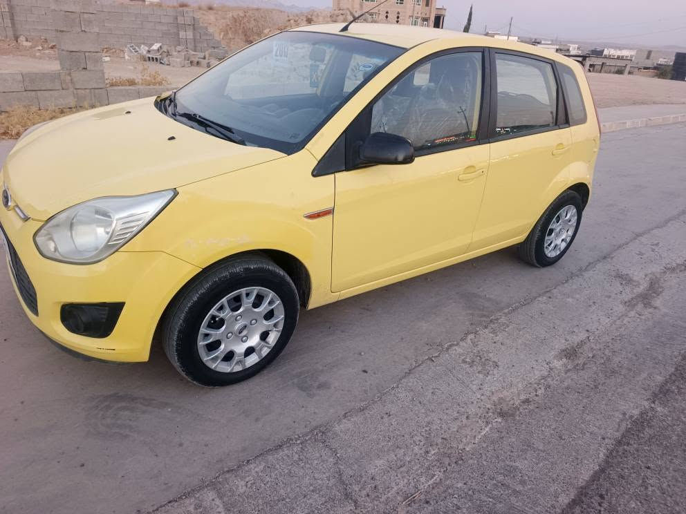 سڵاوی خوای گەورە لەهەموو لایەک هاتینەوە بەسەیارەیەکی فووڵ گەنجانەو جوان فۆرت فیگۆ شەریکەی نیڤایە سەیارەکە گێروومەکینەو تەبریت بەشەرت وەکو بۆیاغ 3پارچەو دۆسەیەکی بۆیاغە بەبێ ناو زۆر خاوێن ماوە تەوە پێ ویست بەوەسف ناکات سەیارەکە تاقانەیە لەجوانی نرخی خوار هەموو بازاڕ بەتەحەداوە نرخی 59مەجالێکی برایانە سەیارەکە تازە سەنەوی خڵاس بوە تکایە مووشتەری نیت بێ زارمانمەکە .*********** كويسينجاك, أربيل
