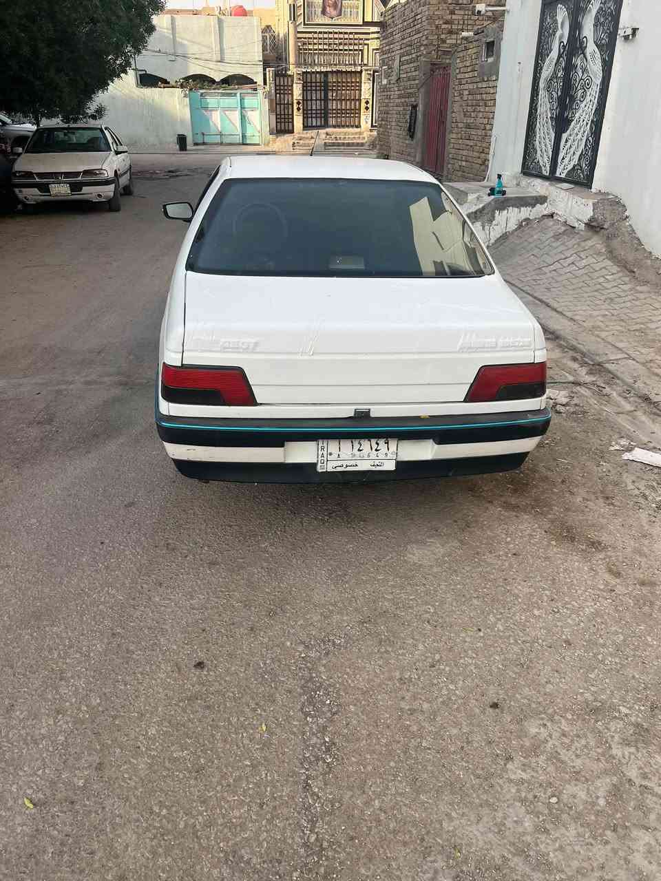 مديل ٢٠١٢ • مكفوله • باب مصبوغ