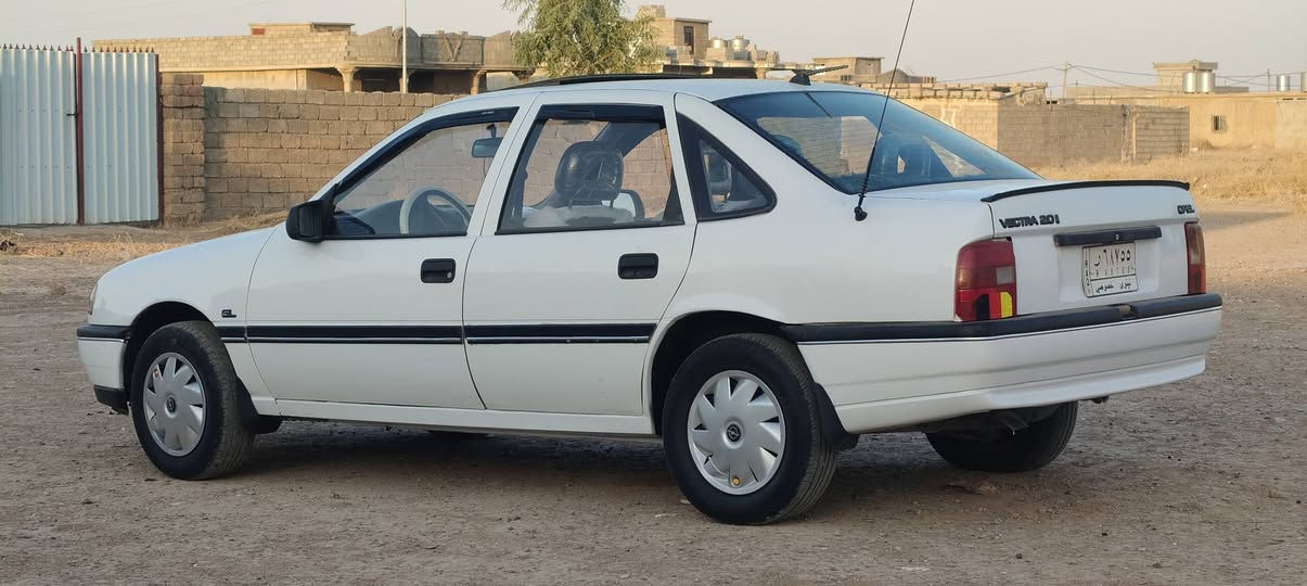 اوبل فكتره حجم 20 موديل 90 صبق بس دواير ودوسات  قرفتهاا جديده محرك وكير شرط ستيرن بور كير او تماتيك سياره مال جناي   شرط تحويل من شرعي   تصال عل رقم  السعر 45 وبيهاا مجال ***********    *********** رقم نینوی
