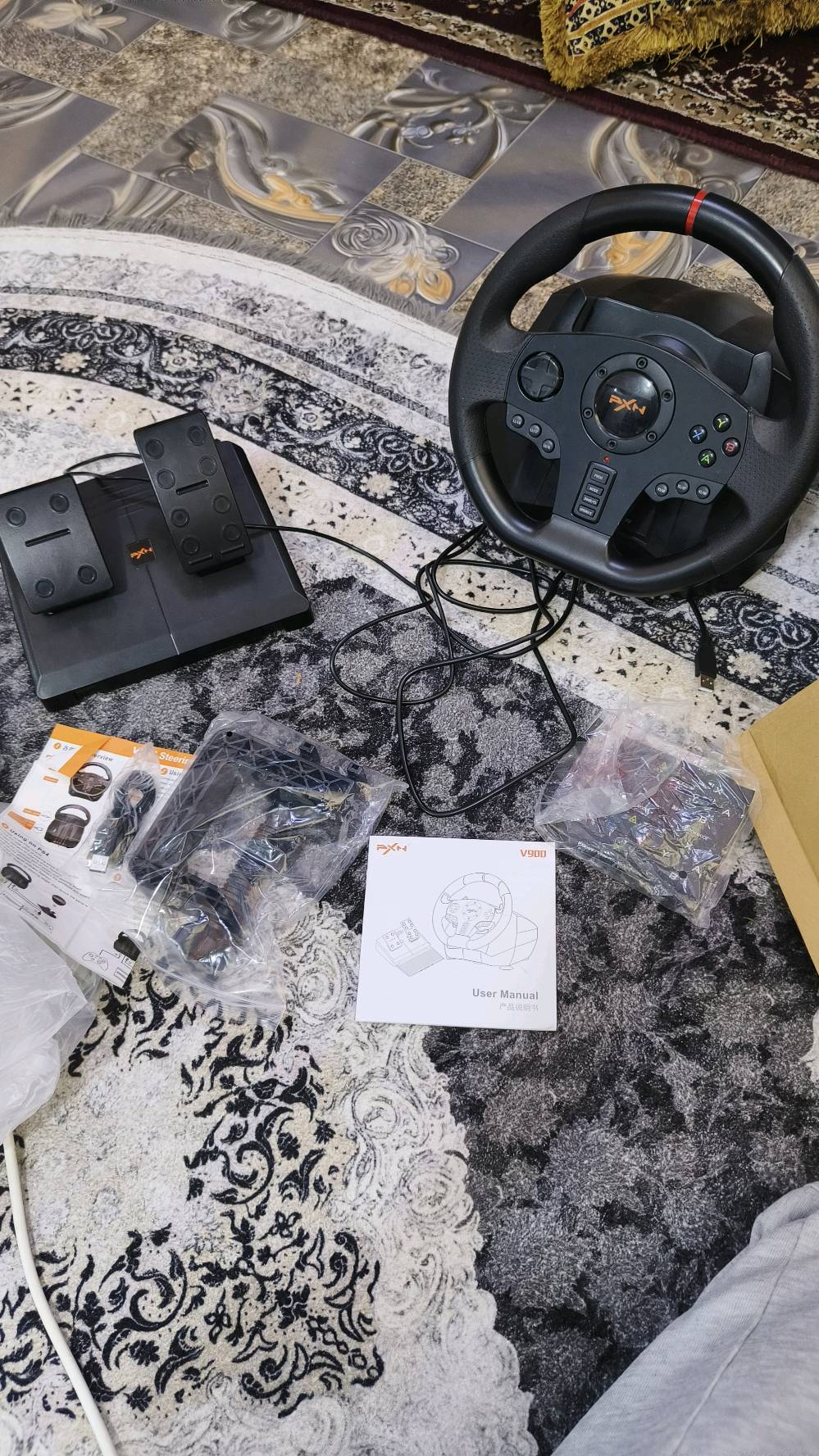 🎮 دركسون ألعاب PXN V900 للبيع 🏎️🔥
دركسون Gaming Racing Wheel من شركة PXN
✅ يشتغل على PC وPS4 وXbox
✅ دوران 270° / 900°
✅ وياه دواسات بنزين وبريك
✅ مناسب لـ Forza وEuro Truck وAssetto Corsa وغيرها
✅ نظيف وحالته ممتازة
📦 موجود بالكارتون
💰 السعر: 100,000 دينار قابل للتفاوض بشكل بسيط
📍 البصرة
📩 للتواصل مراسلة خاص 
***********