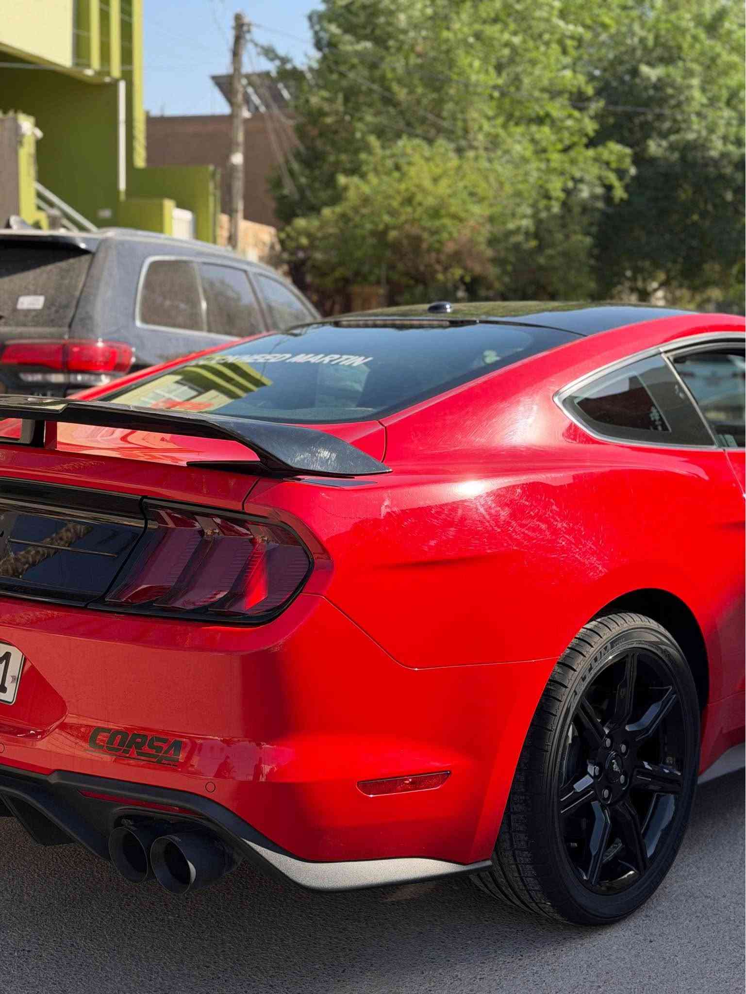 للبيع: فورد موستنك GT Premium موديل 2019 (خليجي) مكفوله كفالة عامة من كلشي 

* موديل: 2019
* الفئة: GT Premium
* وارد خليجي
* ممشى: 42,000 كم فقط
* محرك 5.0 لتر V8 تنفس طبيعي
* قوة 460 حصان
* ناقل حركة أوتوماتيك 10 سرعات
* دفع خلفي (RWD)
    (خمس وضعيات قياده)
     (اكتف اكزوز)
المواصفات:

* عدادات رقمية دجيتال (Digital Cluster)
* داخلية Premium مع إنارة داخلية متعددة الألوان (Ambient Lighting)
* مقاعد جلد كهربائية مع تدفئة وتبريد
* شاشة SYNC 3 مع Apple CarPlay وAndroid Auto
* تشغيل ذكي (بصمة) مع مفتاح ذكي
* كاميرا خلفية مع حساسات
* اختيار أوضاع القيادة (Normal / Sport+ / Track / Drag / Snow-Wet)
* إضاءة LED أمامية وخلفية
* جنوط أصلية

السيارة نظيفة جداً، ممشاها قليل، والفحص خير دليل.
للاستفسار والمعاينة التواصل على الواتساب او اتصل على رقم 
*********** بعقوبة, ديالى
