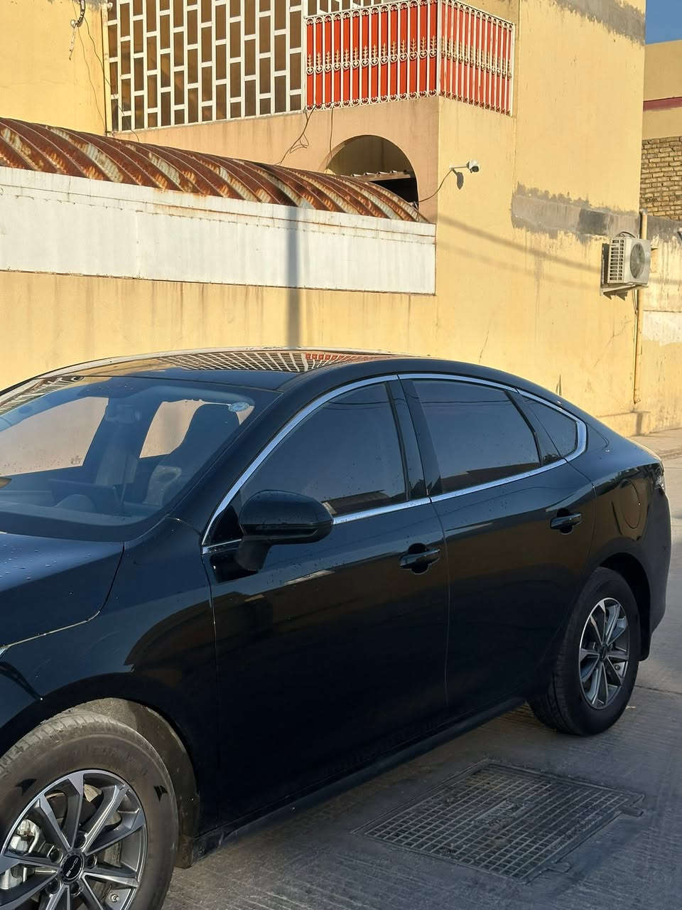 سلام عليكم تحيه طيبه للجميع 
BYD دستروير 
لون ◾️black
الممشه الكلي 11 الف كيلو متر 
سياره بحاله الوكاله زيرو 
تحمل لوحه رقم اربيل الدولي 
كفاله عامه من كلشي حداديه كلشي زيرو
السعر 20:500 مليون دينار عراقي 
تشوفها غاليه جوه نعالك السياره
ملاحظه سياره رقم اربيل اغلى من بغداد 
مكاني النجف الاشرف 
للتوصل 
***********
