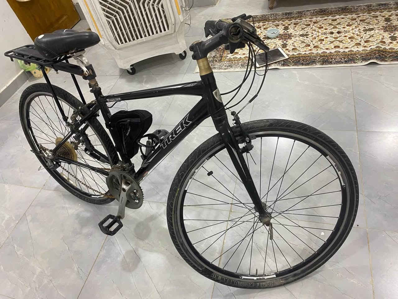 ---
*للبيع دراجة هوائية أصلية 🚲*

Trek 7.3 FX - هجين Hybrid أمريكية
المواصفات:
- إطار Alpha Aluminum خفيف ومتين
- قياس العجلات سريعة ومريحة
- گير Shimano الأصلي - نمر سلسة
- نظافة ممتازة وجاهزة للركوب

مناسبة للرياضة والدوام والطلعات والرحلات.

📍 بغداد
💰 السعر: [ا250] وبي مجال
📩 للتواصل: خاص او على الواتساب ***********

#دراجات_بغداد #Trek #دراجة_هجين #للبيع
