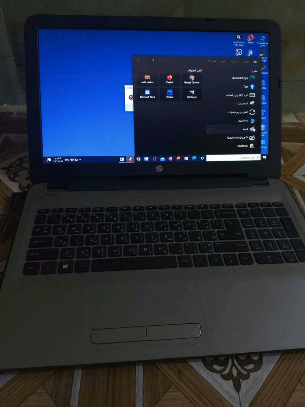 حاسبة للبيع
المواصفات:
المعالج: Intel Core i5-6200U (جيل سادس).
الذاكرة (الرام): 4 جيجابايت.
الهارد: 1 تيرابايت (1000GB) مساحة تخزين كبيرة جداً.
كرت الشاشة: AMD Radeon Graphics.
نظام التشغيل: Windows 10 Pro مفعل.
الحالة: الجهاز بحالة جيدة جداً، مع الشاحن الأصلي، واستعماله كان خفيفاً.
م/ يحتاج تبديل بطارية يشتغل على الكهرباء فقط 
السعر 150