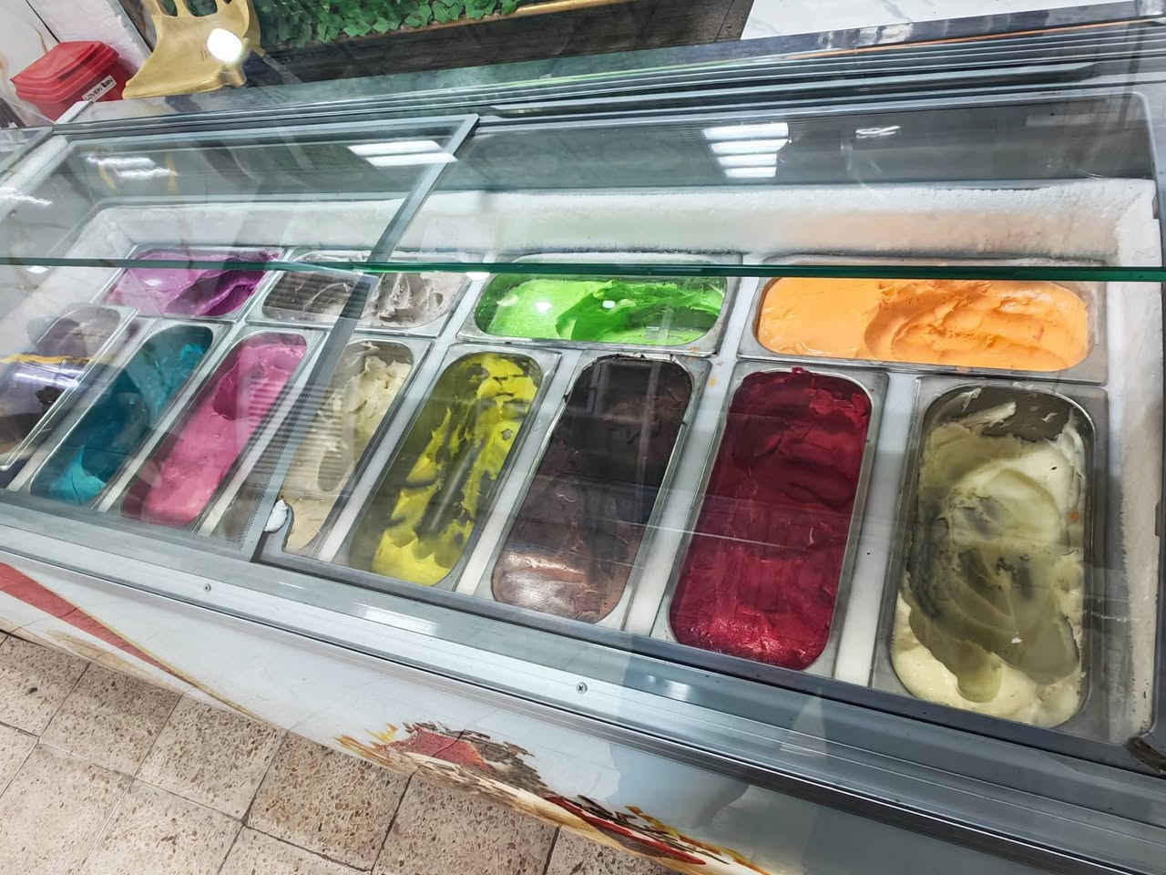 ثلاجة • ١٢ بلانك • نظافة فول