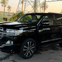 لاندكروزر 2019 (.  لكزس VXR )   ماشيه 162 ألف كم رقم أربيل وباسمي السي...