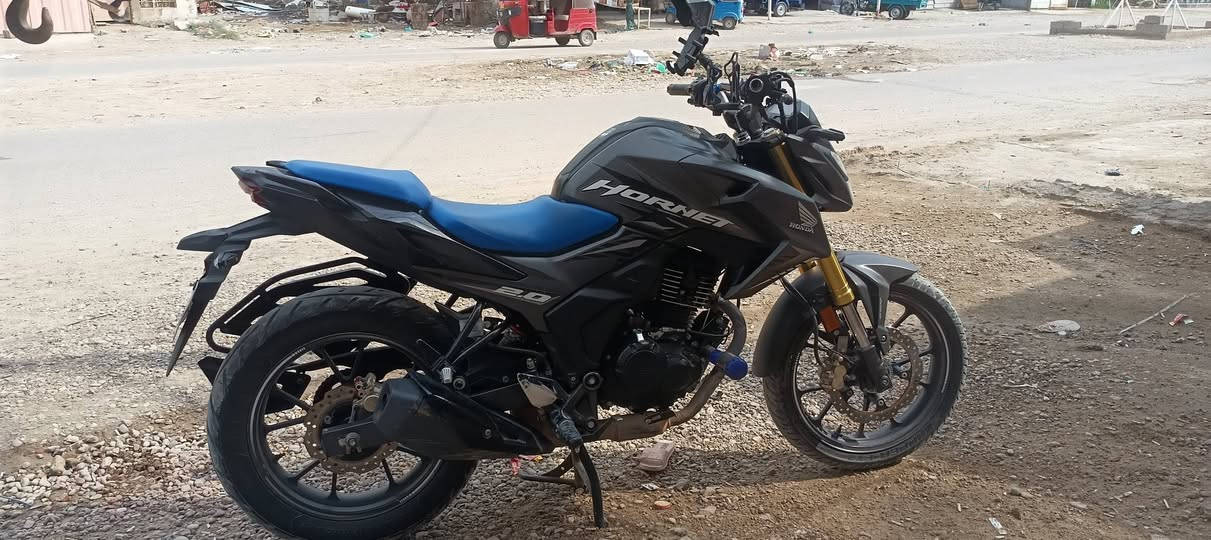 هورنت • ٢٠٠ • موديل ٢٤