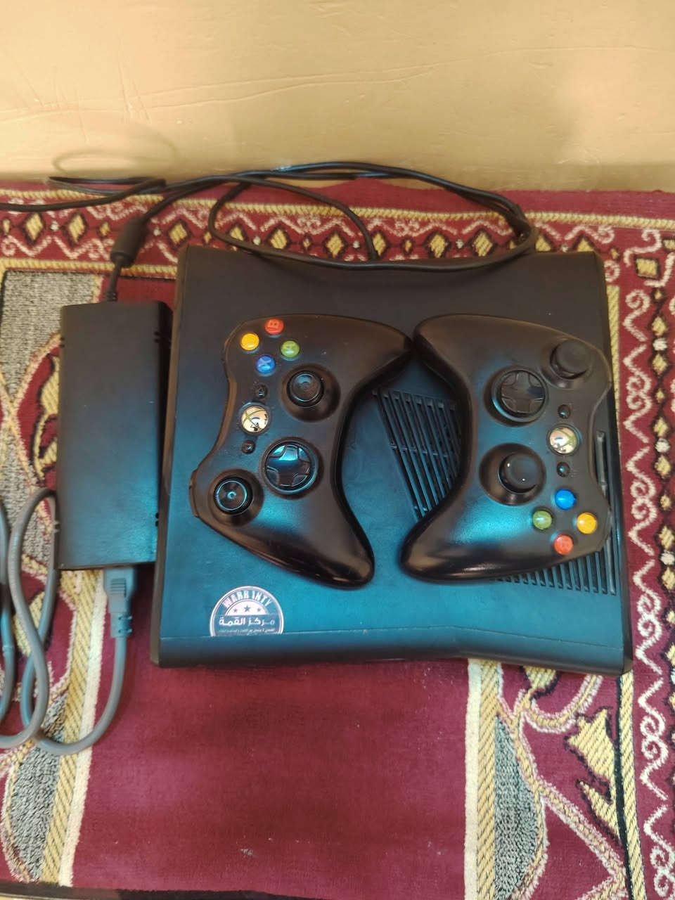 السلام عليكم xbox 360 slim
للبيع اكس بوكس 360 سلم مال بالة ذاكرة 250 بي 40 لعبة قويات
وبي 70 لعبة العاب النسخة القديمة ويدات اثنين بلوتوث مال شركة اصليات شرط والمحولة أصلية شرط مال شركة 
العنوان موصل الايمن حي التنك السعر 110 وبيه مجال
***********
