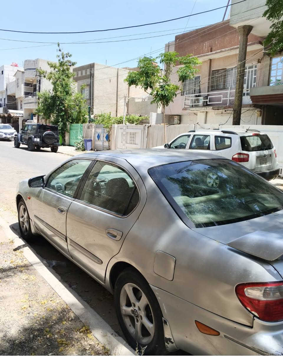 سلام عليكم نيسان مكسيما 2007
السياره كامله  ومحرك شرط شلعه ومعدل  ماء راديتر زيتي حماوه
 ما توصل ربع يعني انسه حماوه 
تبريد ثلج 
كير مرات يصير تأخير بين نمره الاولى وثانية 
سيارة مابيها صبغ فقط كم طخة
محرك 3000  V6 
سنتر لوك  تفتيح وتقفيل مع الدبل اشاره
جام كهربائي  
لايت زنون 
السياره جاهزه من كلشي شغل وطلع 
ترايك وين متريد 
سنويه لل2031 
مداور ثاني يوم
اي تفاصيل خاص مفتوح *********** 
سعر ٥٥ وبيها مجال بسيط 
عنوان بغداد
