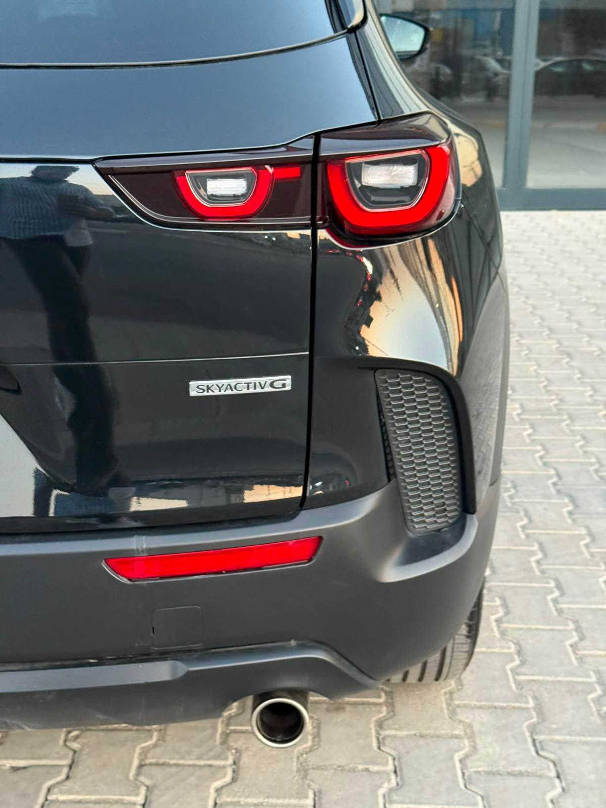 MAZDA CX-50 2025 premium 
مازدا CX50
AWD فور ويل -
بريك بسمه
كشنات تدفئة
رادار امامي جانبي خلفي
كاميرا خلفي
- شاشه كبيره
- حساس مرايا جانبيه
carplay WIFI NAVIGATION نظام -
- نظام النقطة العمياء
- هاند بريك بصمة + اوتوو هولد
- نظام توقف تلقائي عند الرجوع
- كاميرة خلفية بدقة عالية
- نوع المقاعد: جلد وكنتاره
- المصابيح: زينون - إضاءة ليد- ليزر
محرك 4 سلندر 2.5
ماشيه 16 الف فقط
حادثه بونيت چملخ بدون دواخل 
ترقم شمال فقط (سليماني-أربيل-دهوك)
موبايل/*********** السليمانية, العراق
