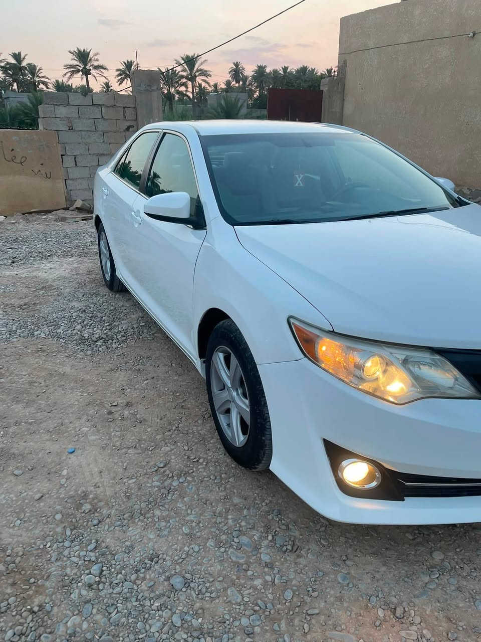 تيوتا كامري موديل (٢٠١٤) اوتماتيك رقم بغداد ابيض

بيها جاملغ وبنيد  

السياره جديدة مابيه اي نقص غرفتها ١٠٠/١٠٠

السعر (١٢٨) وبيها مجال 

مكاني ديالى بعقوبة /***********
