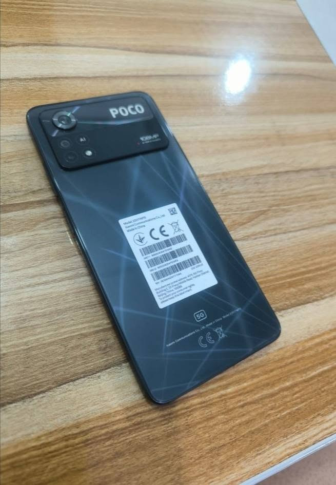 موبايل للبيع POCO X4 Pro 5G
*المميزات*
- *شاشة ممتازة*: AMOLED + 120Hz + FHD + Gorilla Glass 5 = ألوان قوية وسلاسة عالية 

- *كاميرا أساسية قوية*: 108MP تعطي تفاصيل ممتازة في ال
- *أداء متوازن*: معالج Snapdragon 695 5G موفر للطاقة + يدعم 5G ومناسب للألعاب المتوسطة والاستخدام اليومي

- *بطارية ضخمة وشحن سريع*: 5000mAh + شحن 67W = يوم كامل وشحن سريع جداً
- *تخزين كبير*: 256GB + رام 8GB + إمكانية زيادة المساحة
- *ميزات إضافية*: سماعات ستيريو ..مقاومة رذاذ IP53، مستشعرات كاملة. 
السعر 300 .. للتواصل ع الرقم
 ***********
