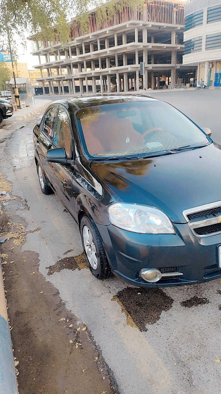 من رخصة الأدمن المحترم السلام عليكم افيو للبيع موديل ٢٠٠٧ خليجي رقم بغداد بأسمي  السيارة ماناقصه شي كير عادي اكهربائيات جديده تخم تاير تبريد وي السويج حداديه جديده سيارة مال جناي رايده ب ٤٥ ورقه وبيه مجال مكاني كوت واسط مركز مدينه الرقم ***********
