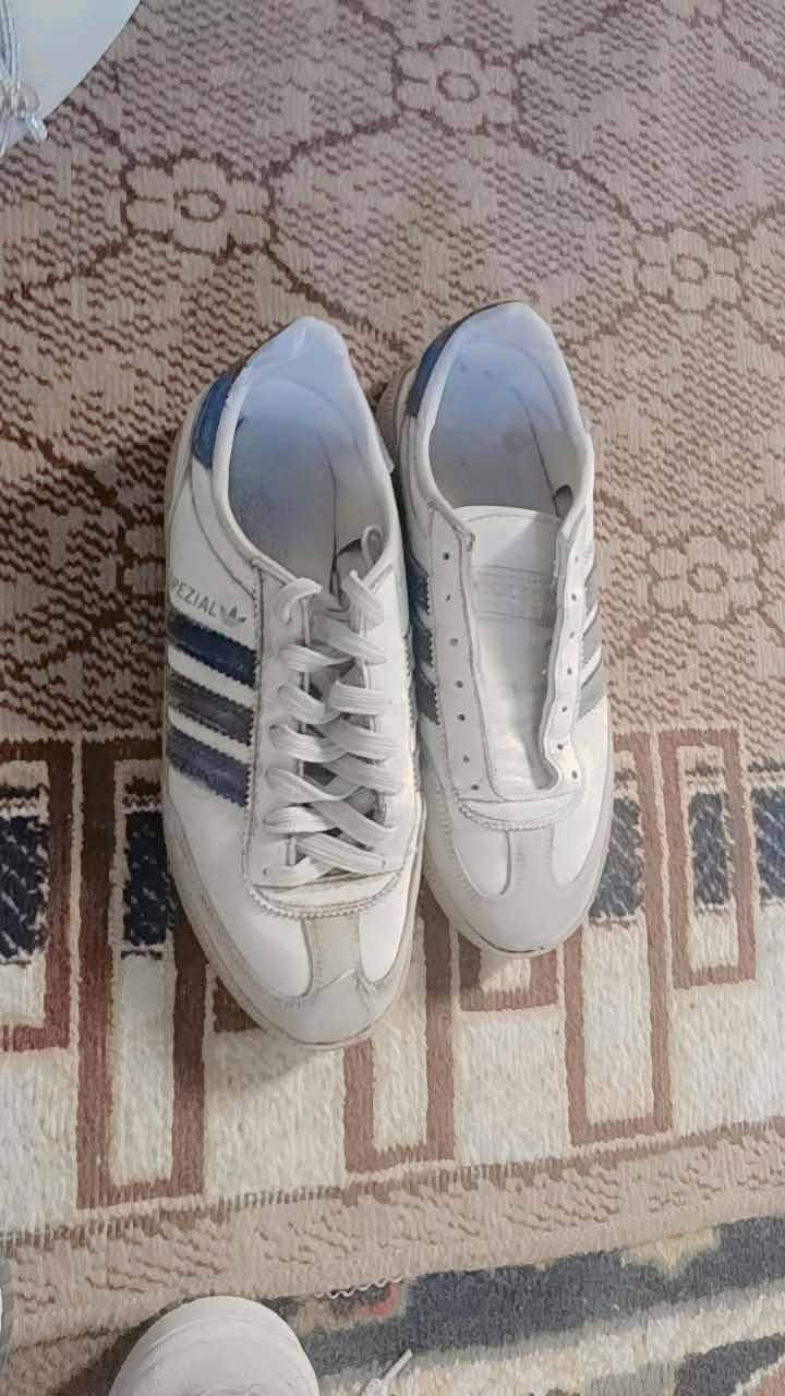 أحذية • بيع بالوحدة