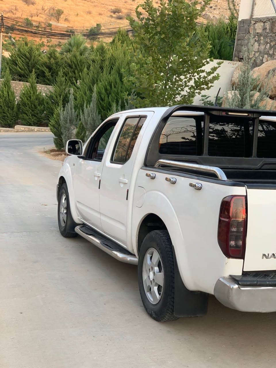 نيسان نافارا ٢٠٠٩ بي ده عم صبغ بنئ دوو ده رگه هان بي صه ربه يه يكجار ده عم تيدا نينه ويل تايره پاقژن سياره زئده پاقژه يا ماليه به ره قه م دهوك ١١٠ هزار غرامه يل سه ر سيره بي مه سره فه بئ ته قه و ره قه  بو پترو پيزانينان نا مه كي فريكه خاص دهوك, العراق
