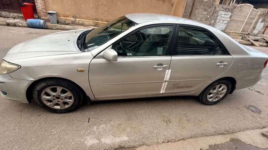 للبيع كامري موديل 2004
محرك 4
مصبوغ حزام 
تبريد شغال
سعرها 75 وبيها مجال
للاستفسار ***********
