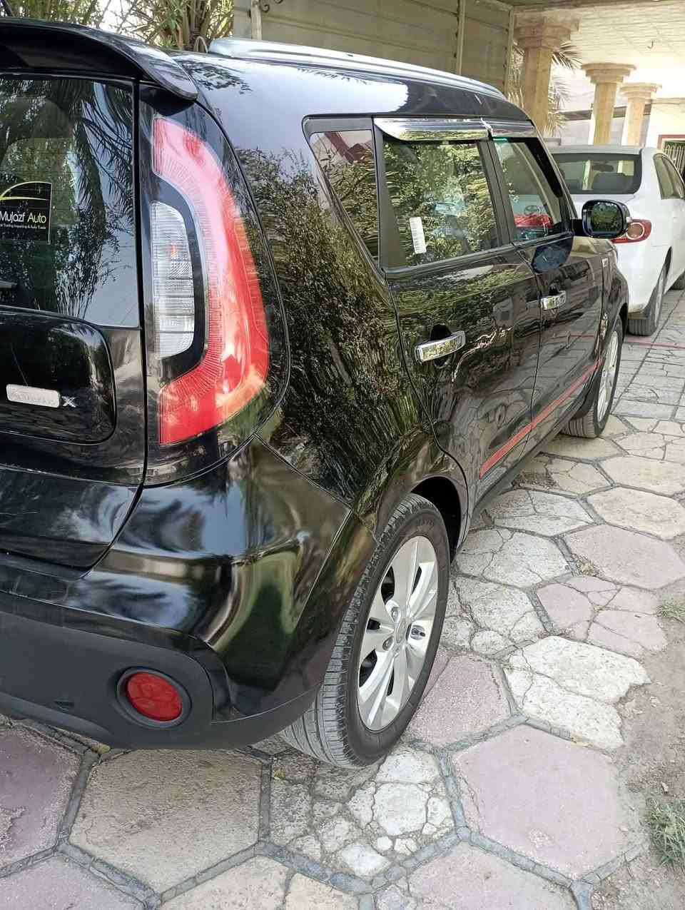 كيا صول 2018رقم بغداددولي بسمي مكينه 2000حادث قبق جنطه بيه صبغ بالبنيدموضح بالسوناربدون دواخل بدون ايرباك مواصفاتsx فول مواصفات  بصمه بانوراما لدامامي خلفي كشن جلدكهرباء مري شفط بعدبيه هواي مواصفات سياره جاهزه من كلشي السعر108موبايل ***********
