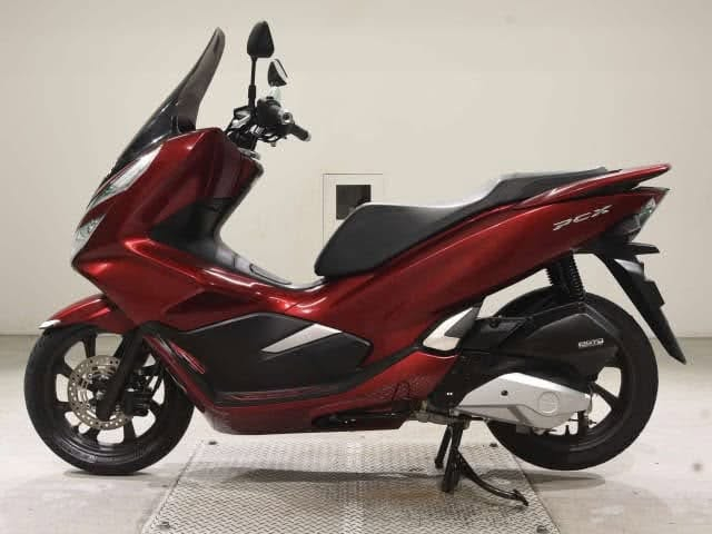 السلام عليكم pcx جيل ثالث ياباني Gf ممشه الدراجه ٦ الف وكاله كفاله عامه تدفئه يدات حساس ازدحام بصمتين 25$
مكاني الكرخ ***********
