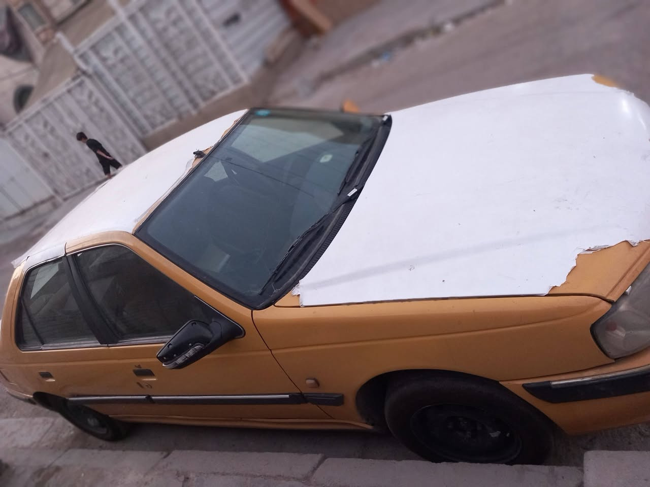 بيجو بارص موديل 2015 سيارة كير مكينه مكفولات بيه صبغ شوية بلبنيد ويم الجامعة الخلفيه مكفوله من الحادث السعر 36$ وبيه مجال للاتصال ***********
