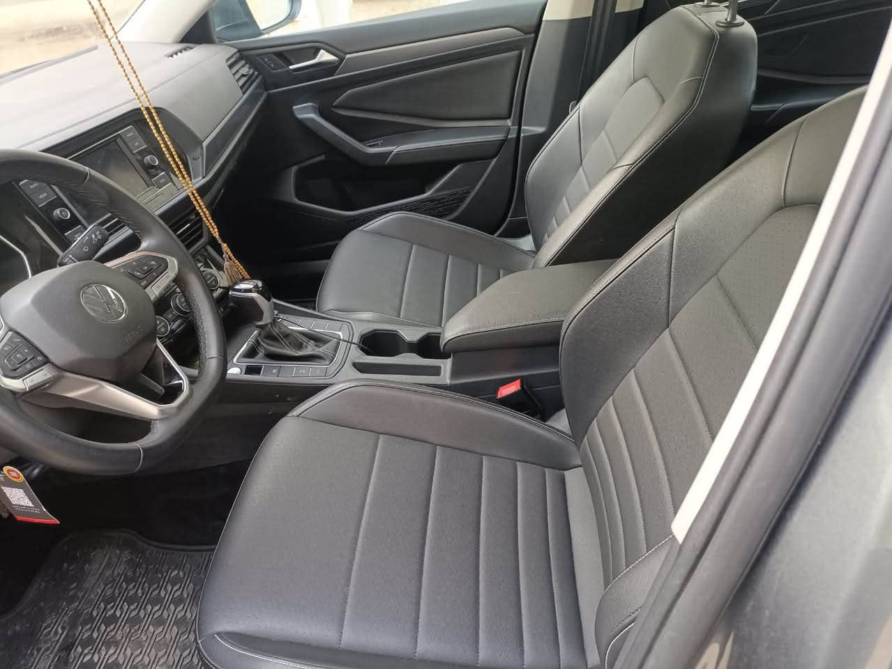 Jetta 2023 SE
ژمارەی هەولێر، بە ناوی خۆمە
ئۆتۆمبێلەکە نوێیە و تەنها ١٢ هەزار میل ڕۆیشتووە.
شوێنی ئۆتۆمبێلەکە: مووسڵ
بۆ پەیوەندی کردن لە ڕێگەی واتساپ: ***********

 jetta 2023 Se 
رقم اربيل بأسمي 
سيارة جديدة ماشية 12 الف ميل فقط  . 
مكان السيارة الموصل 
للتواصل واتساب ***********
