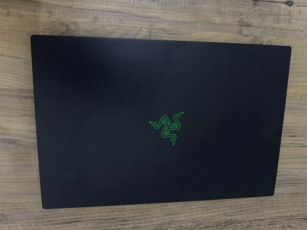 RAZER BLADE 15
السعر   1,250,000 
المواصفات
المعالج
Intel Core i7-11800H
الرام
16GB DDR4
التخزين
1TB NVMe M.2
كارت الشاشة
 RTX 3070 8GB  95W
الشاشة
2K 15.6 165Hz

نص مكتوب في الصور:
- Installed batteries
- Information about each currently installed battery
- BATTERY 1
- NAME
- Blade
- MANUFACTURER
- Razer
- SERIAL NUMBER
- CNB1RC30-02481B700301-A06
- CHEMISTRY
- Li-I
- DESIGN CAPACITY
- 80,219 mWh
- FULL CHARGE CAPACITY
- 65,589 mWh
- CYCLE COUNT
- Recent usage